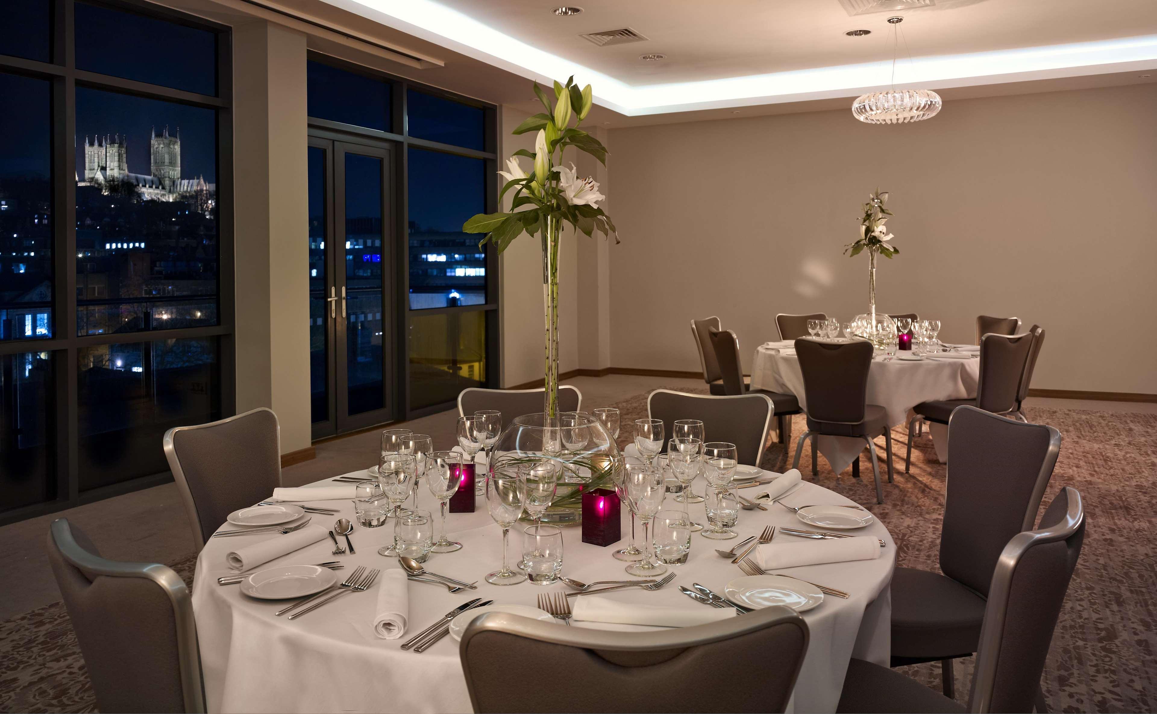 Doubletree By Hilton Lincoln Hotel Restoran foto