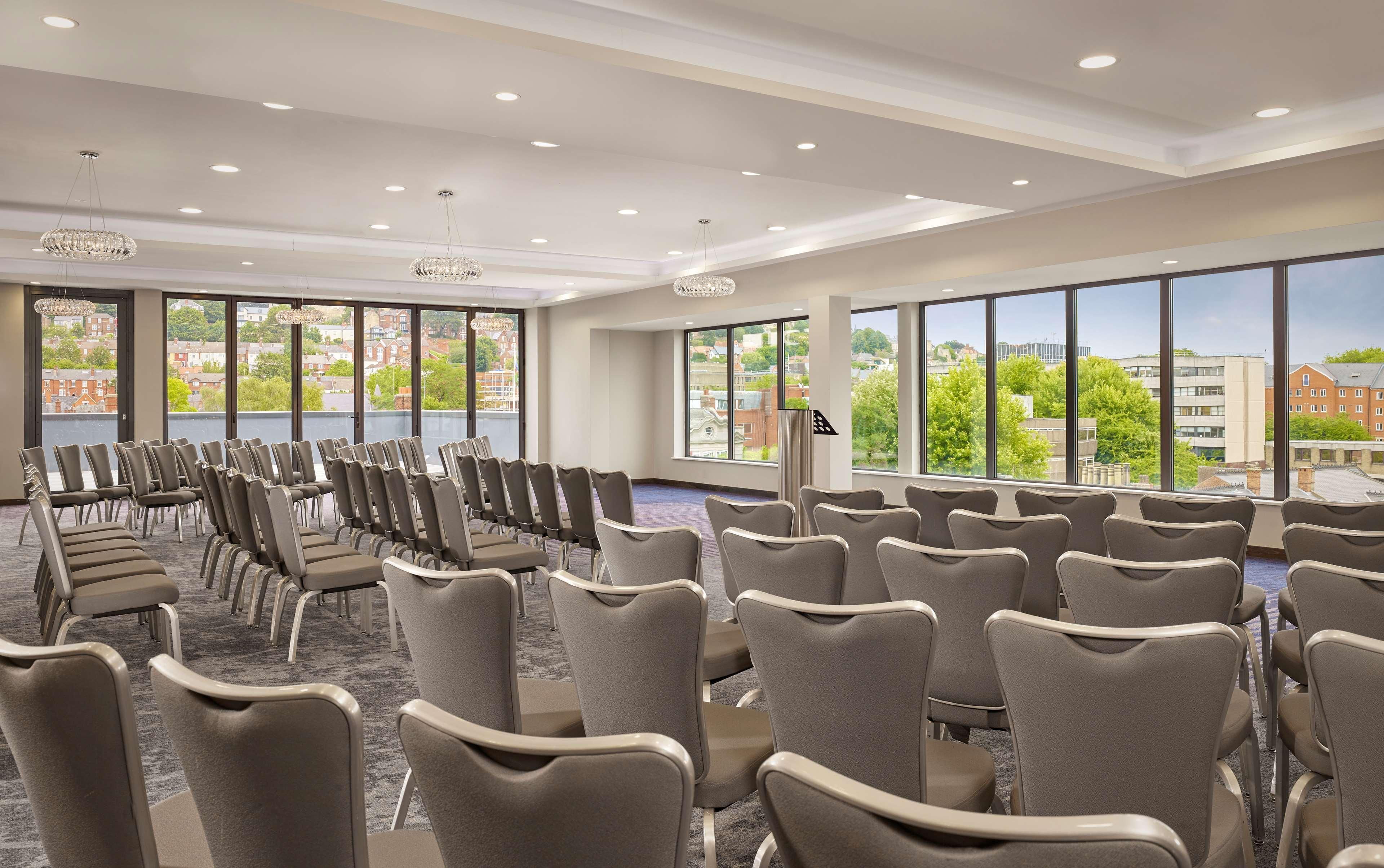 Doubletree By Hilton Lincoln Hotel Bagian luar foto