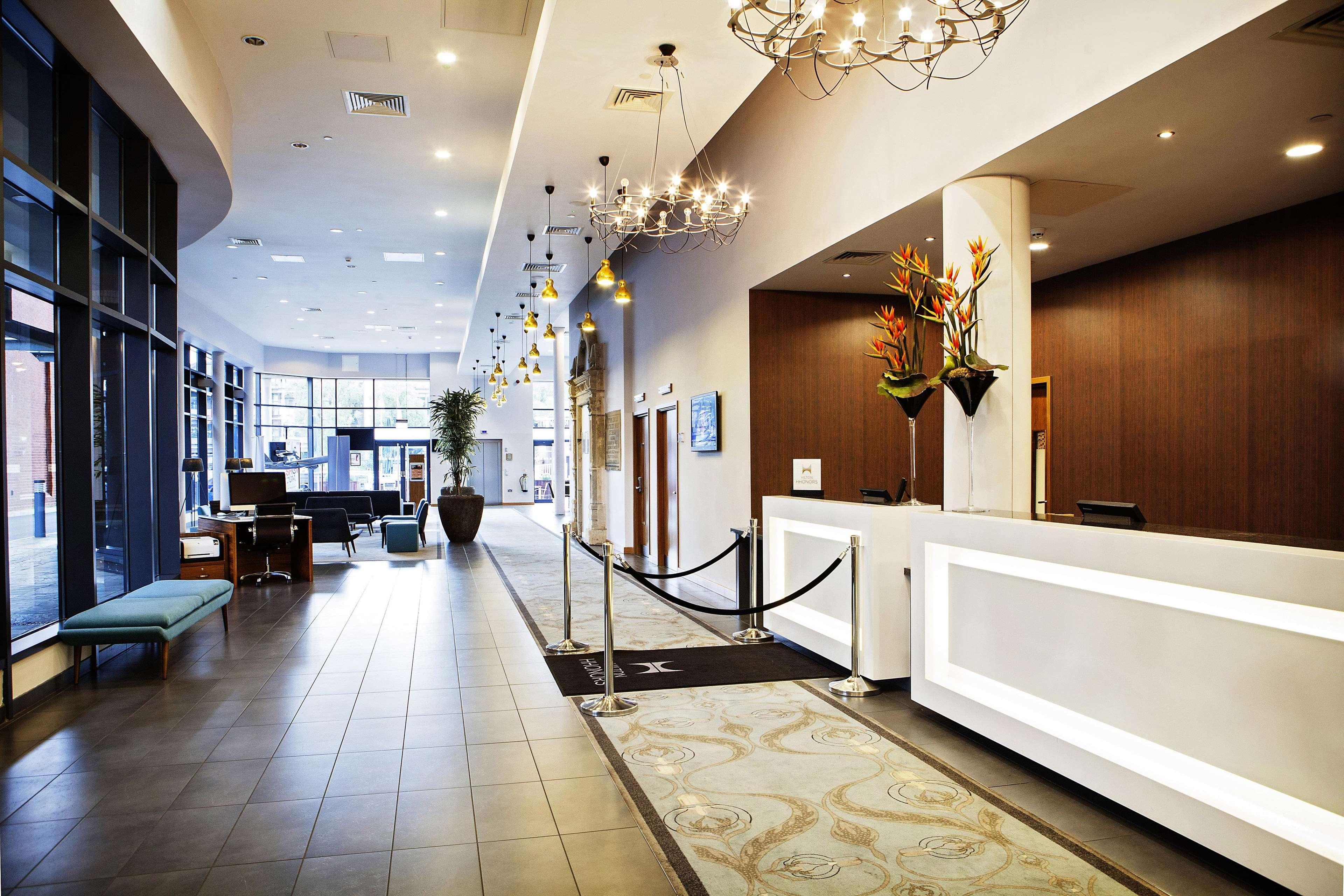Doubletree By Hilton Lincoln Hotel Bagian luar foto