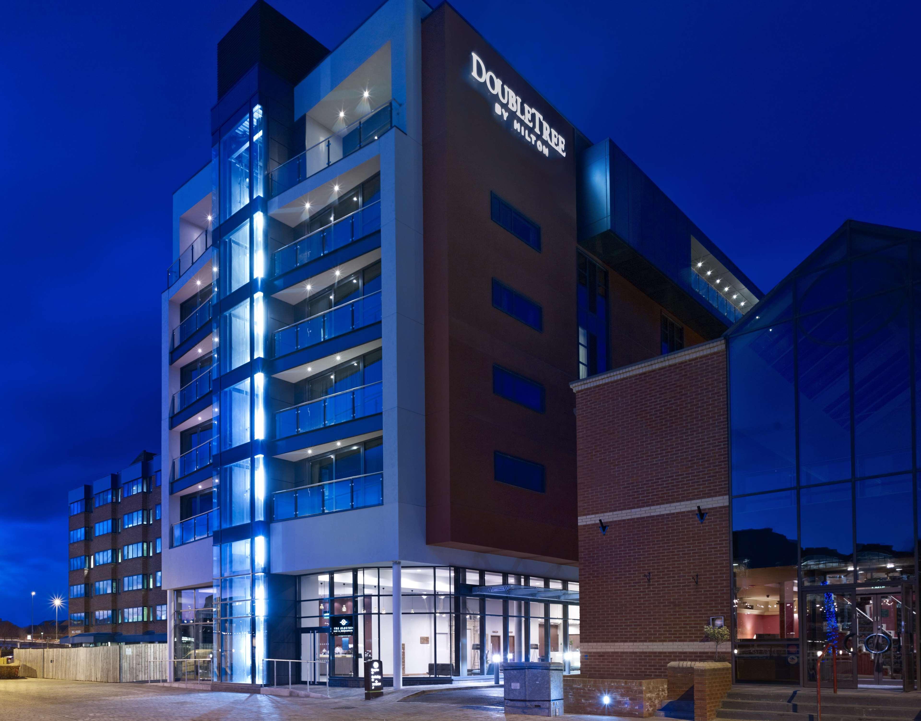 Doubletree By Hilton Lincoln Hotel Bagian luar foto