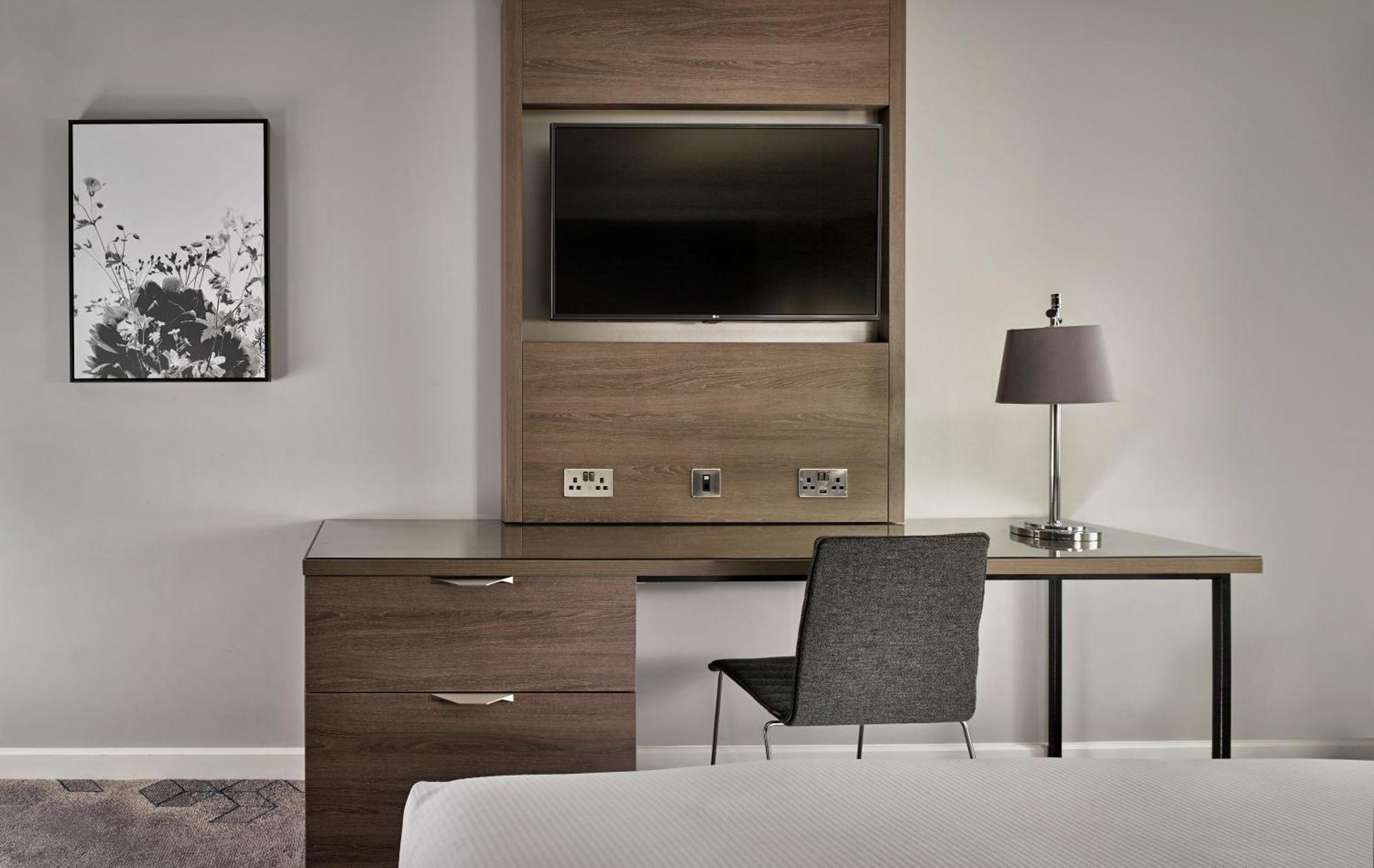 Doubletree By Hilton Lincoln Hotel Bagian luar foto