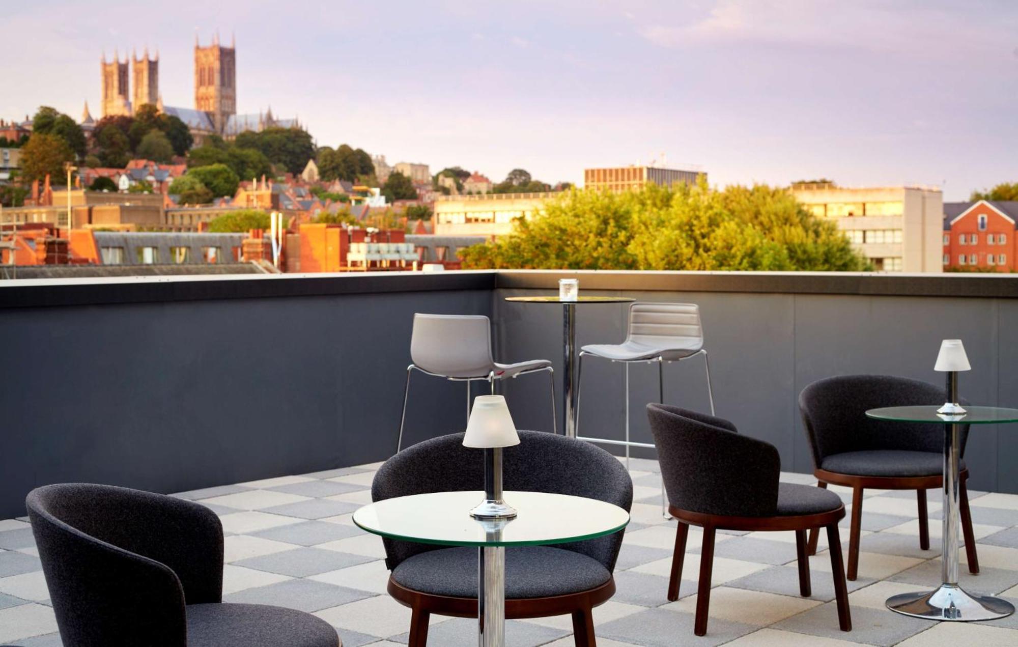 Doubletree By Hilton Lincoln Hotel Bagian luar foto
