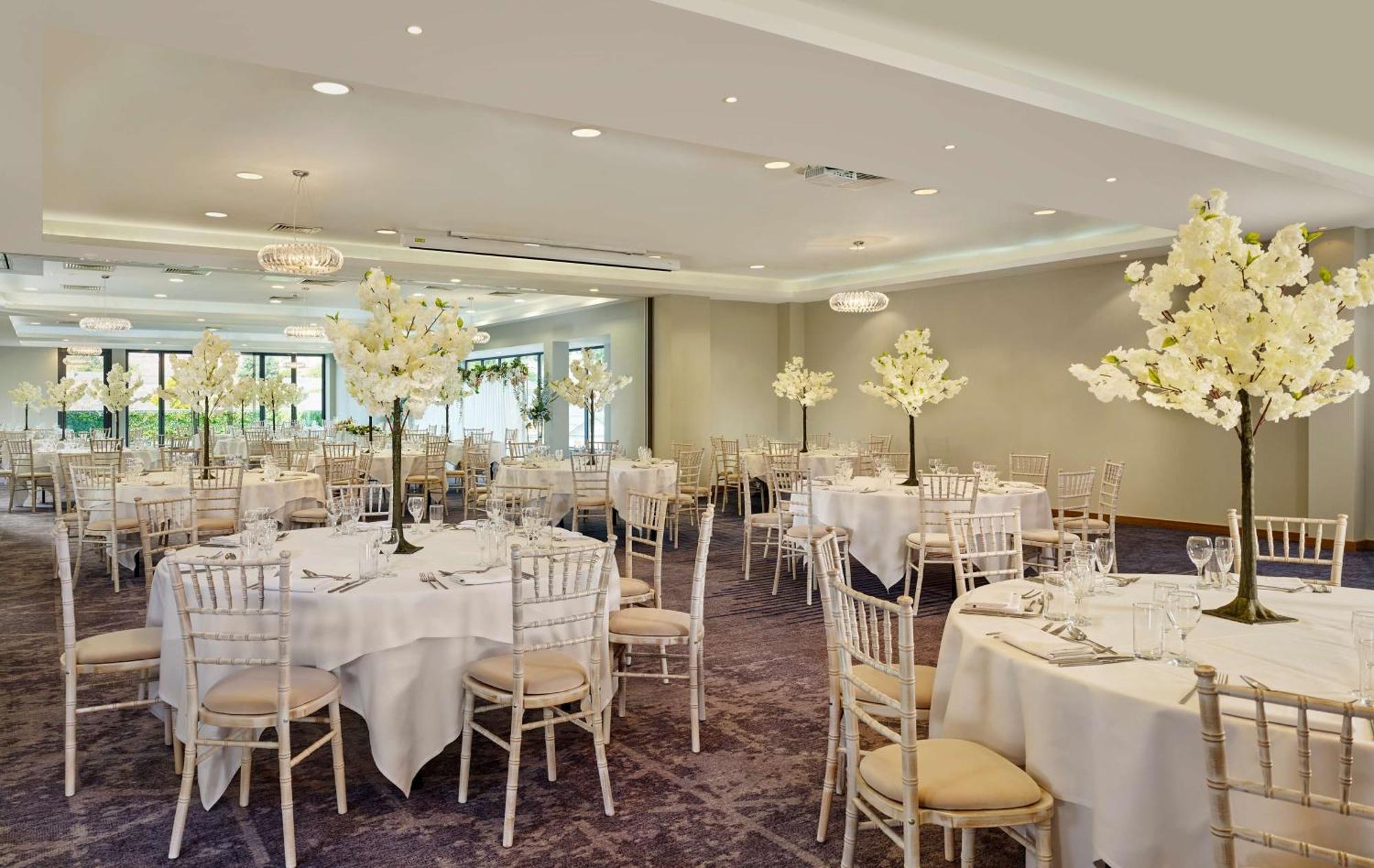 Doubletree By Hilton Lincoln Hotel Bagian luar foto