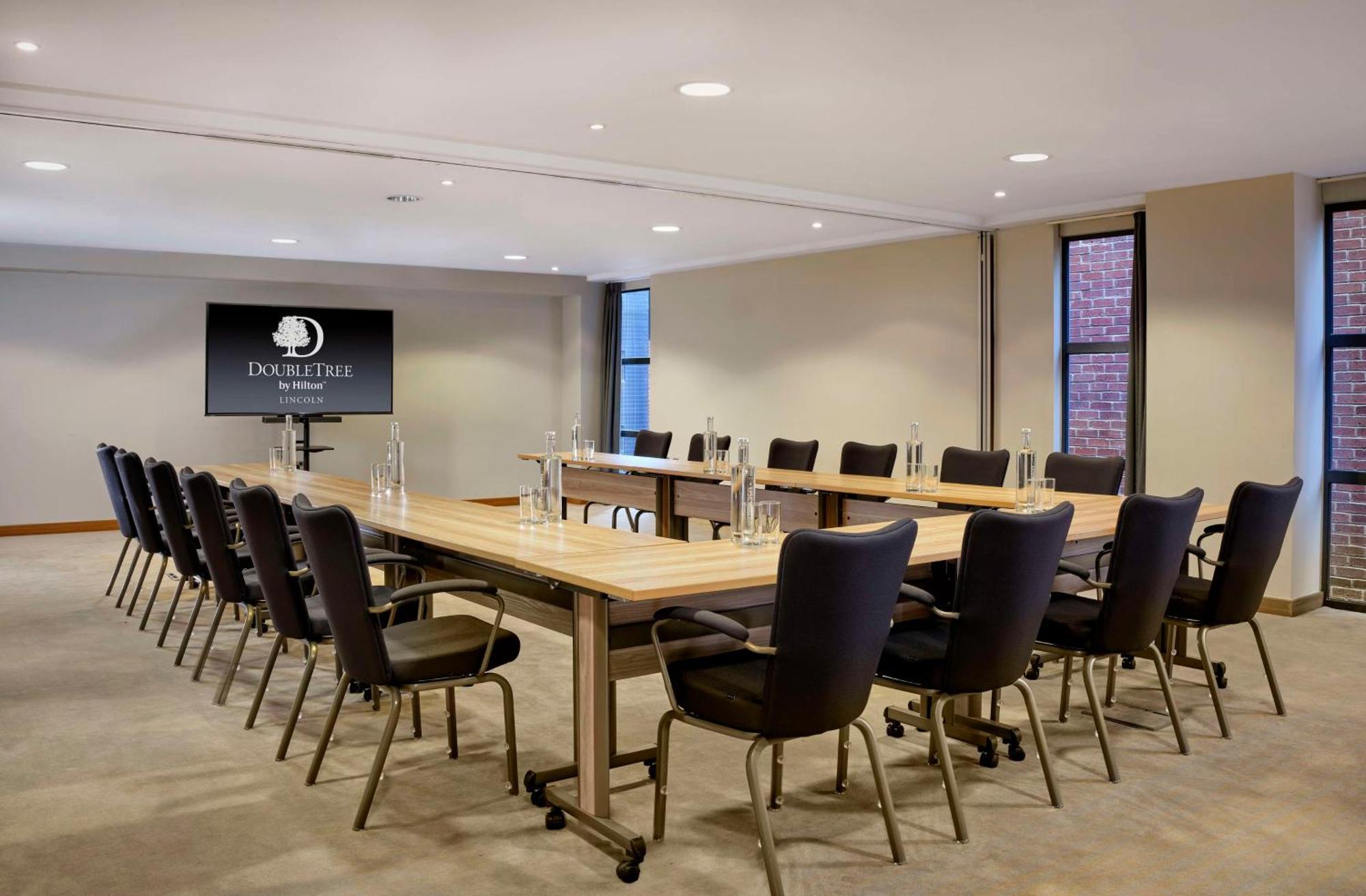 Doubletree By Hilton Lincoln Hotel Bagian luar foto